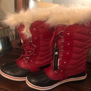 Sorel Boots (size 9)